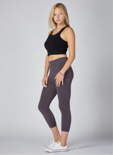 Load image into Gallery viewer, Bamboo Leggings - 3/4 Length

